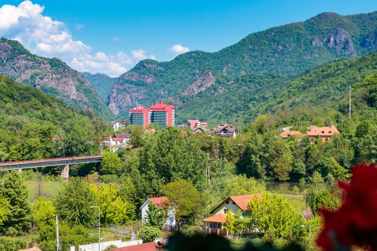 Hotel Orizont Călimăneşti Bagian luar foto